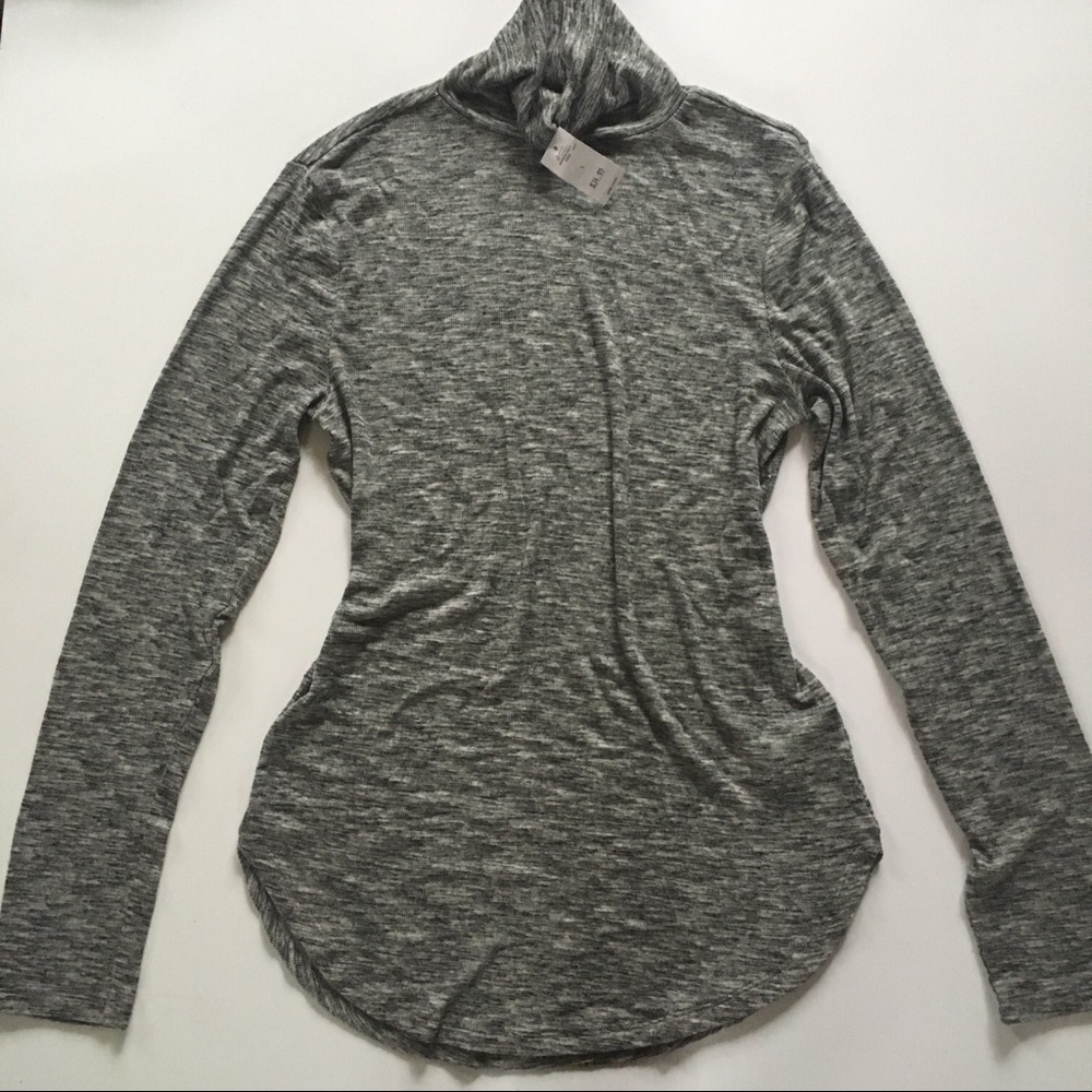 GAP turtleneck